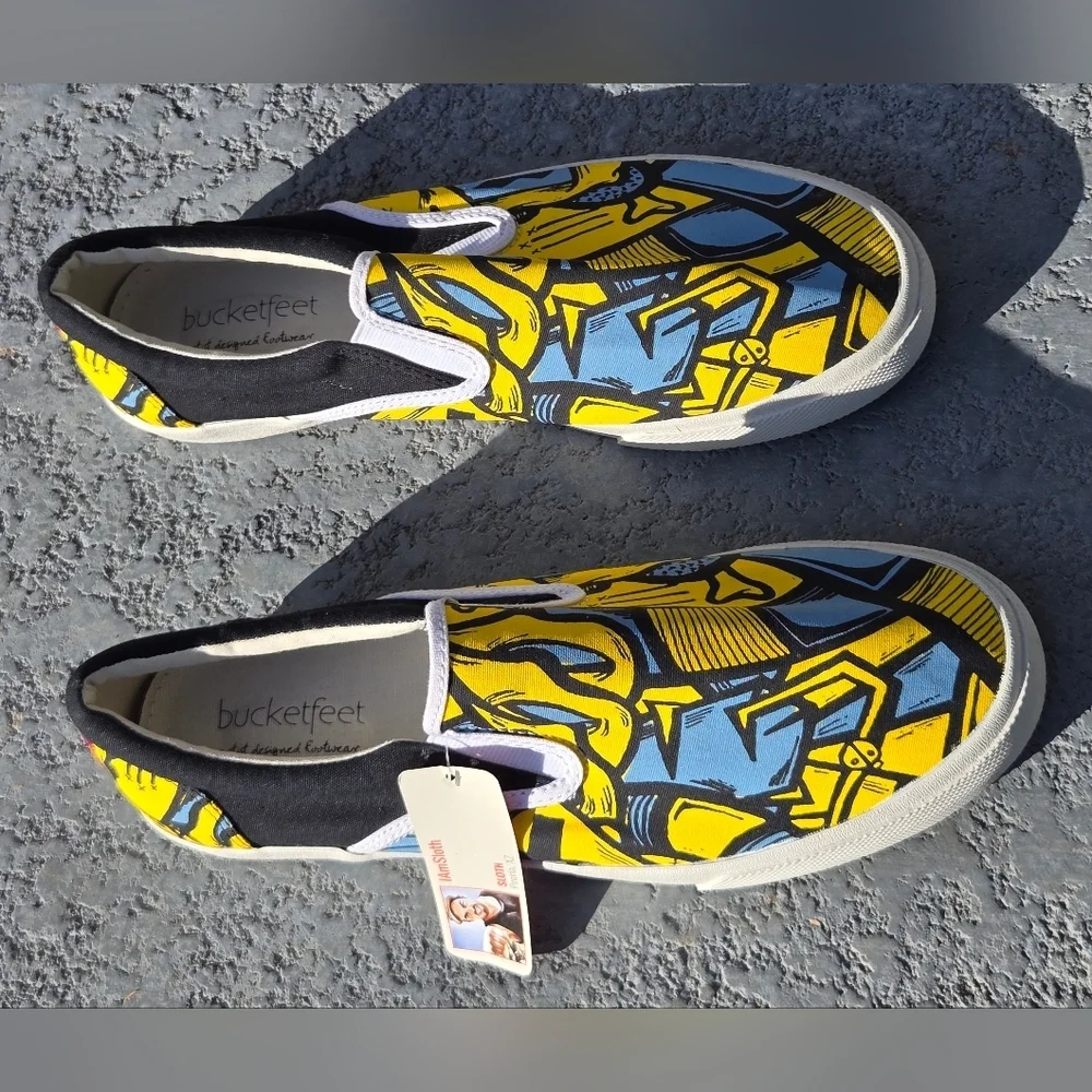 NWT Bucketfeet sz 10 Men Artist Design I AM SLOTH slip-on Shark Graffiti Limited